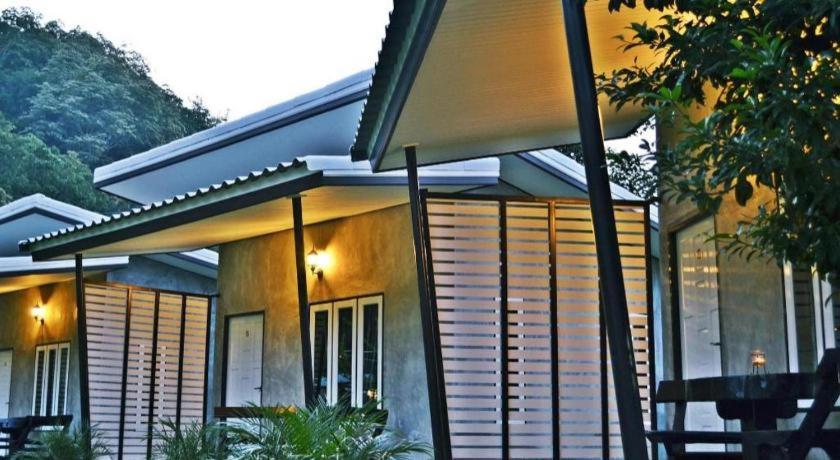 V Valley Resort Satun Esterno foto