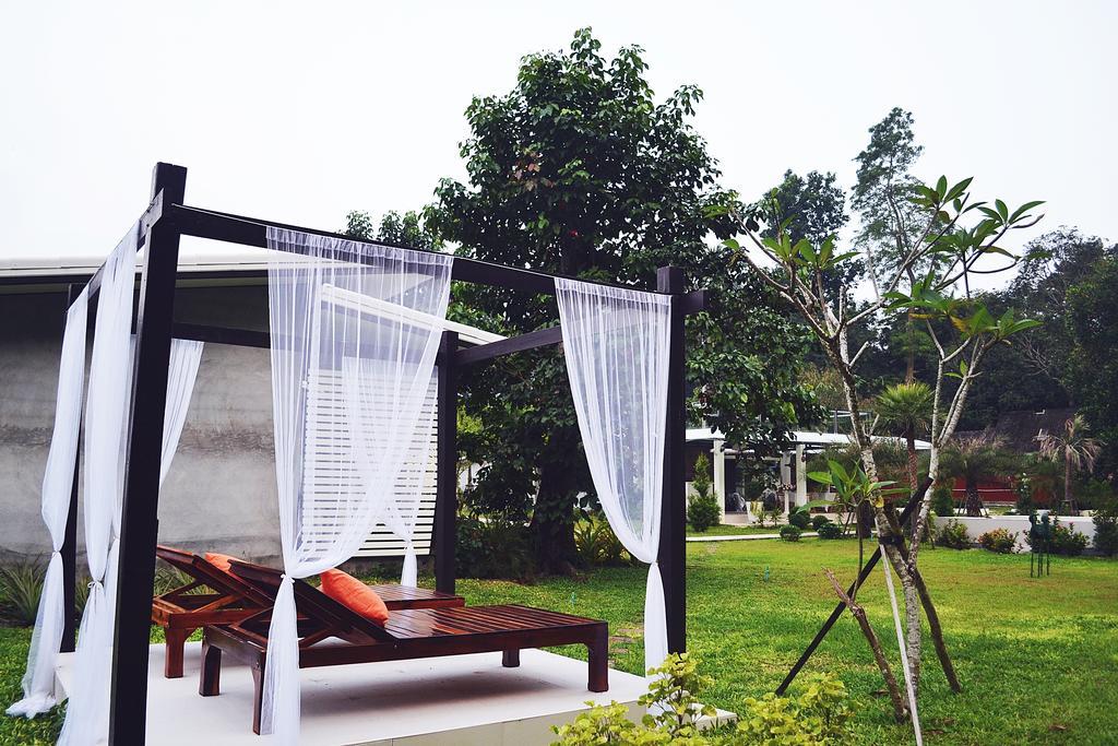 V Valley Resort Satun Esterno foto